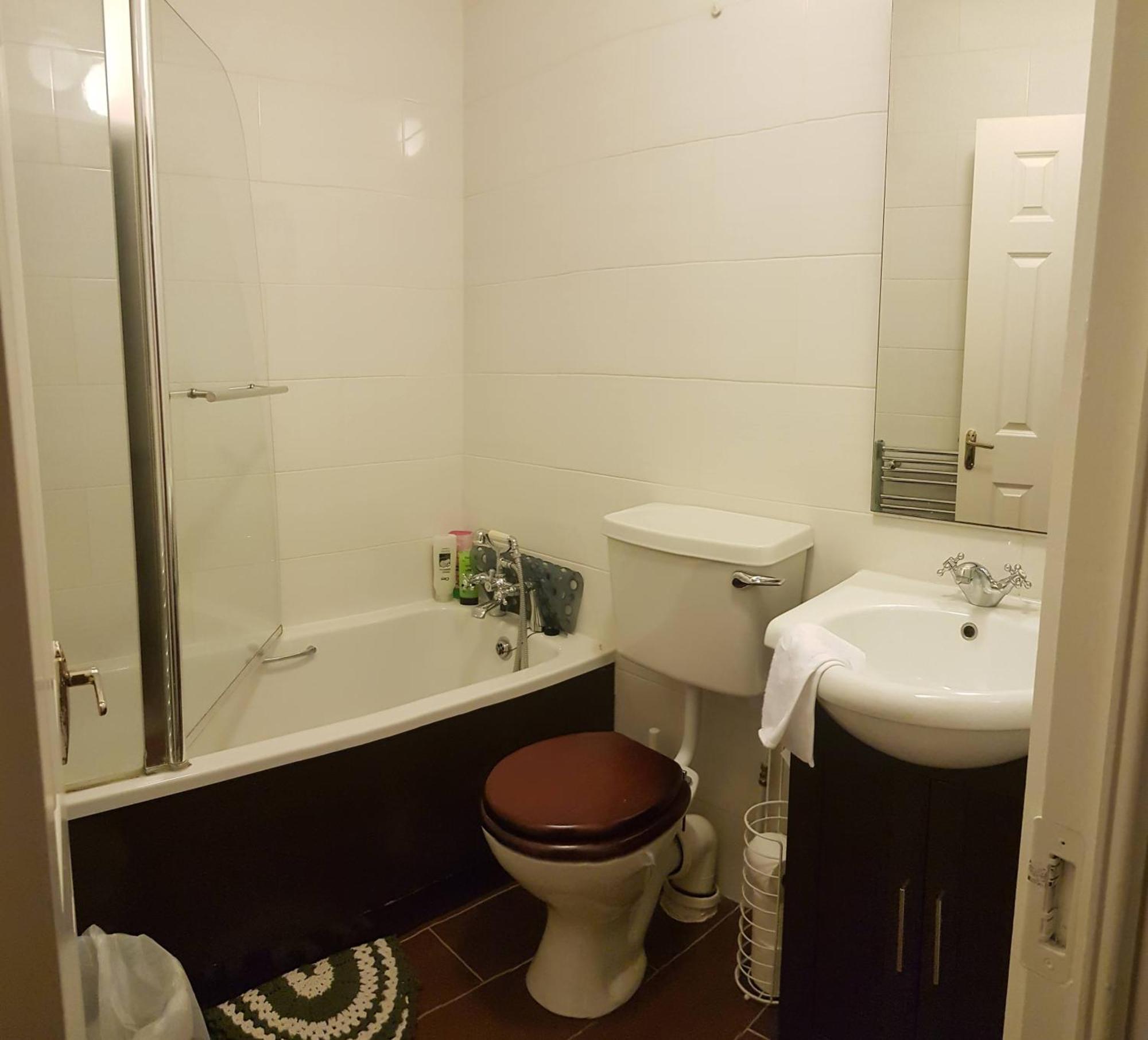 3 Bedroom 3 Bathroom House, Dublin Lucan Dış mekan fotoğraf