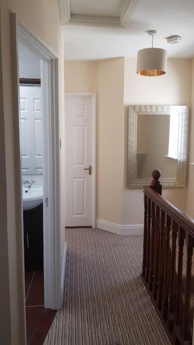 3 Bedroom 3 Bathroom House, Dublin Lucan Dış mekan fotoğraf